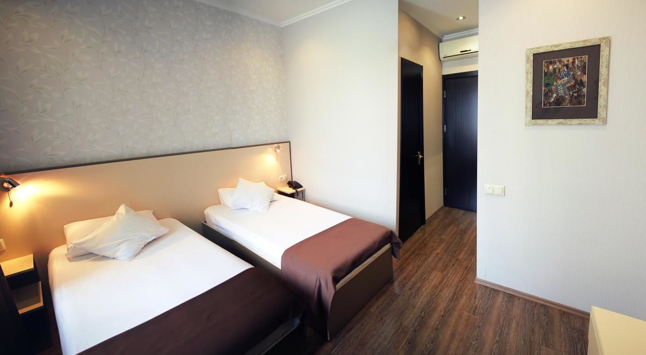 Отель Rondo Hotel Тбилиси-8